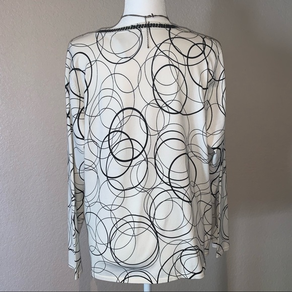 Emma James black and white blouse size 3x - Picture 2 of 10